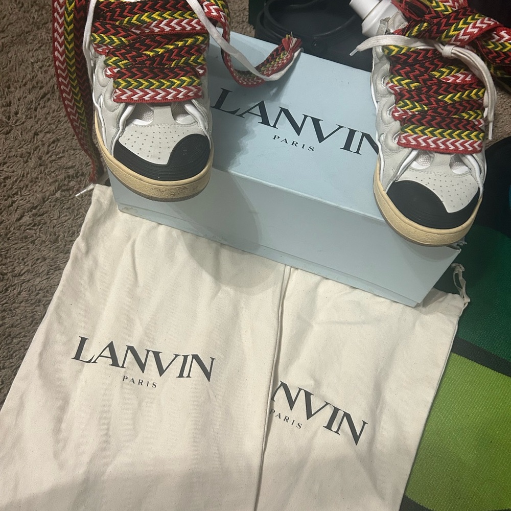 Lanvins